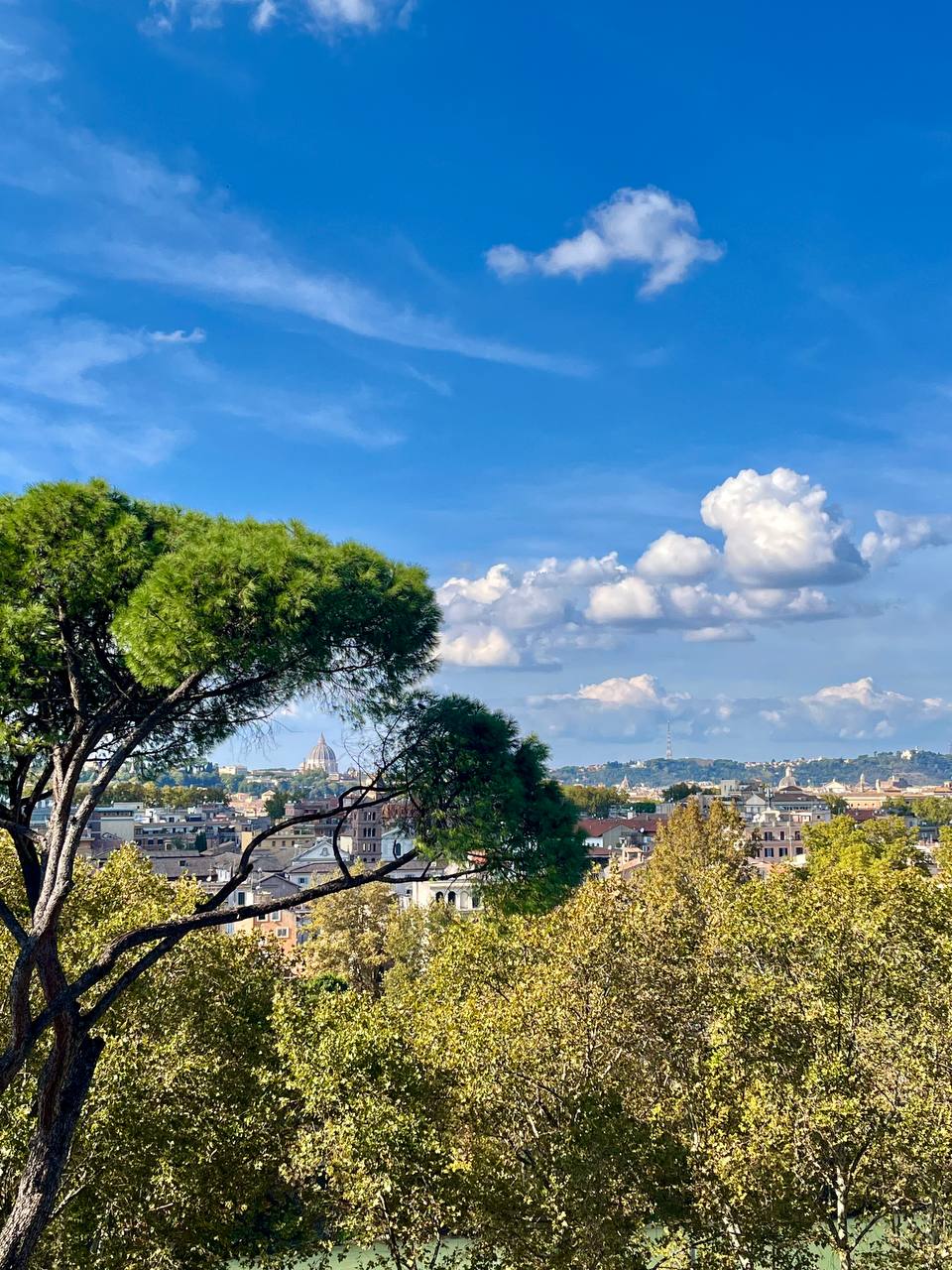 Авентинский холм в Риме