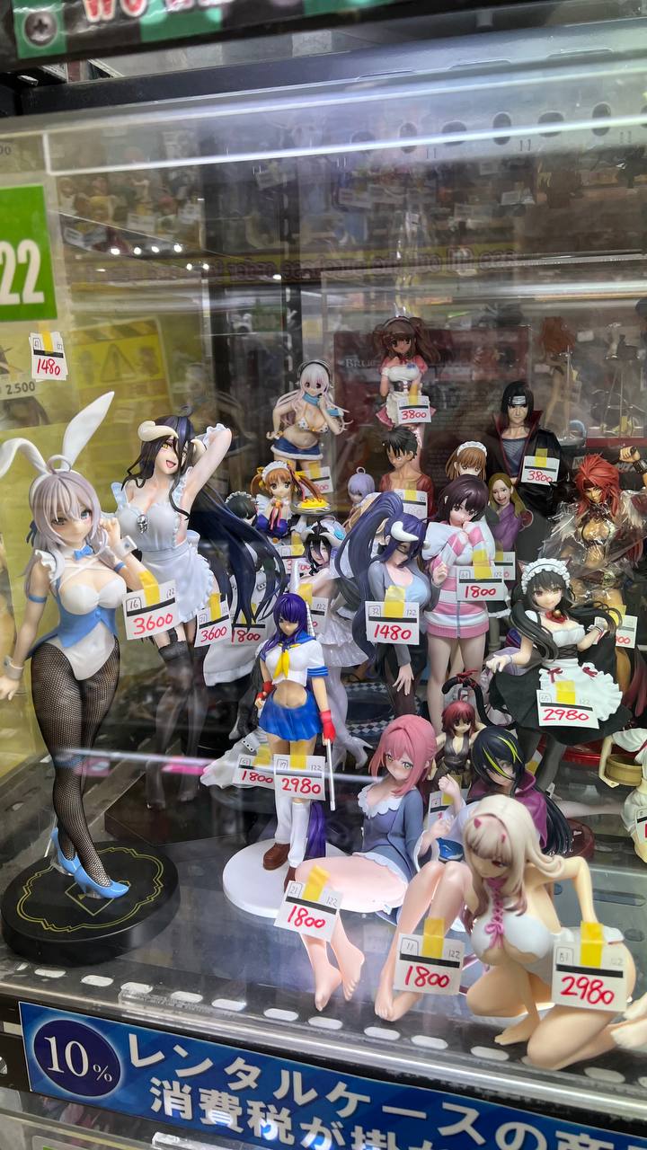 Аниме-магазин в Японии