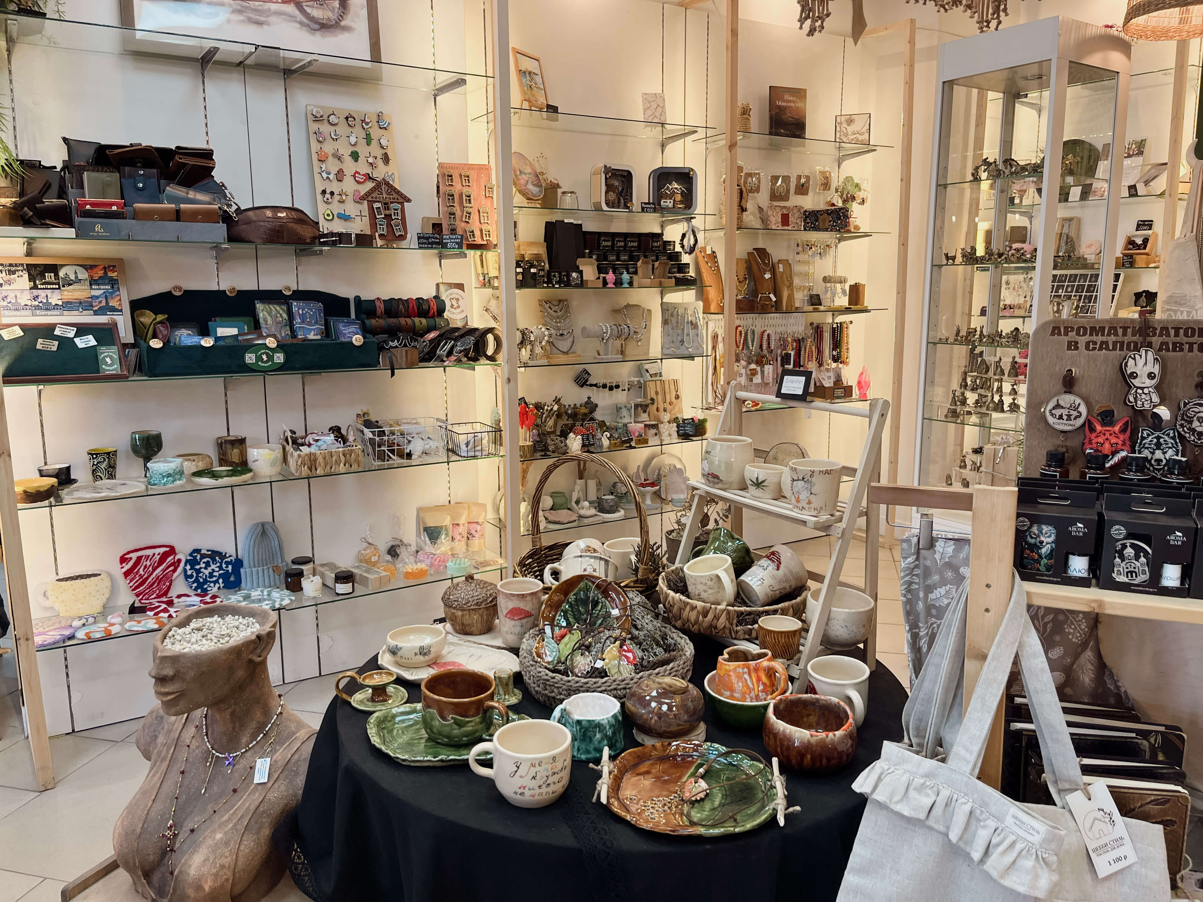 Магазин сувениров в Костроме