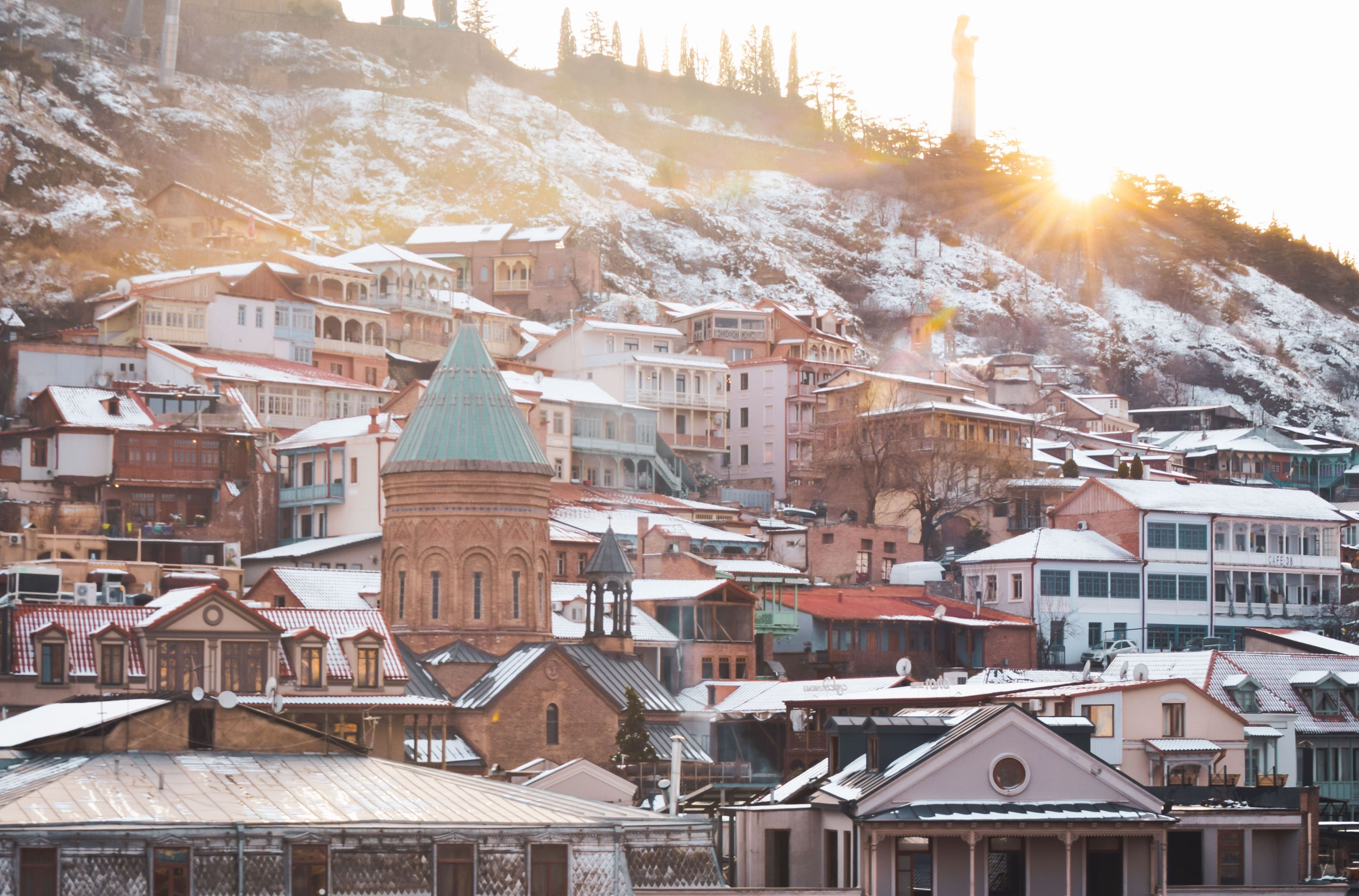 куда поехать в феврале за границу