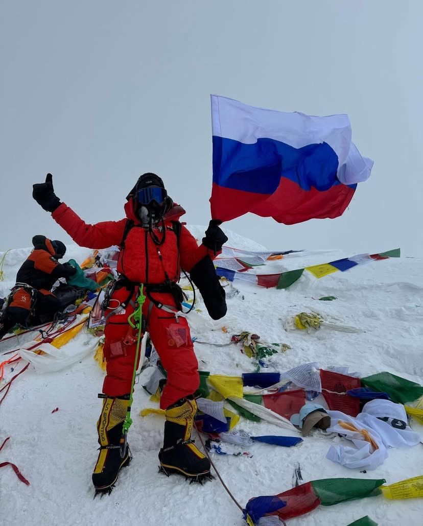 Виктория Боня на вершине Эвереста