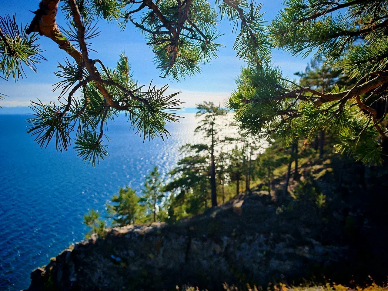 Вид на Байкал в Листвянке
