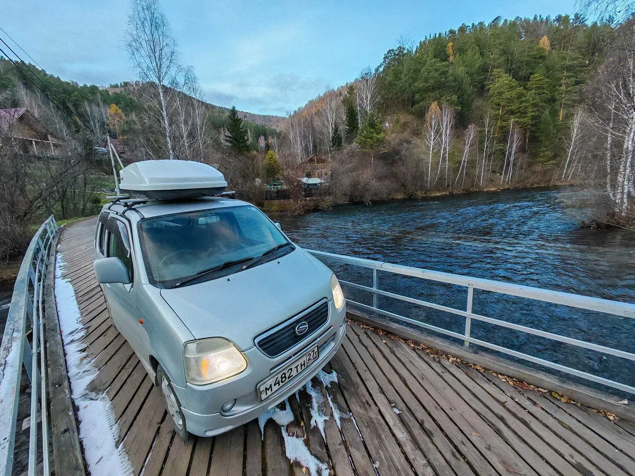 Дорога на мосту