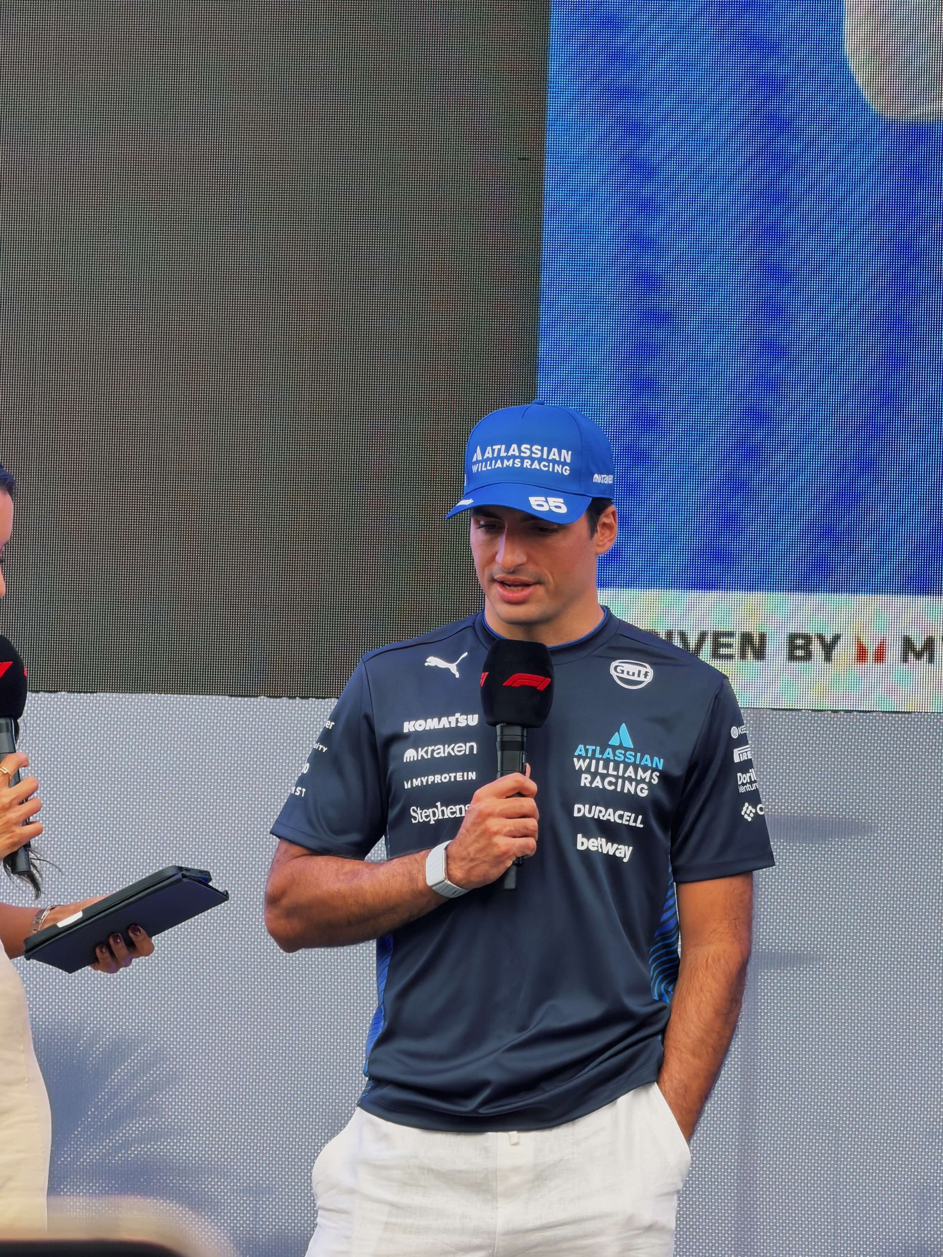 Карлос Саинц пилот Williams.jpeg