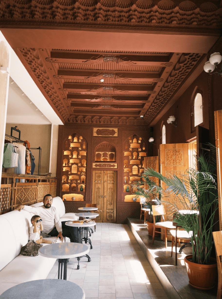 Ресторан в Бухаре, Узбекистан