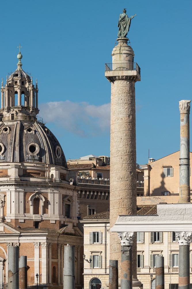 Траянская колонна