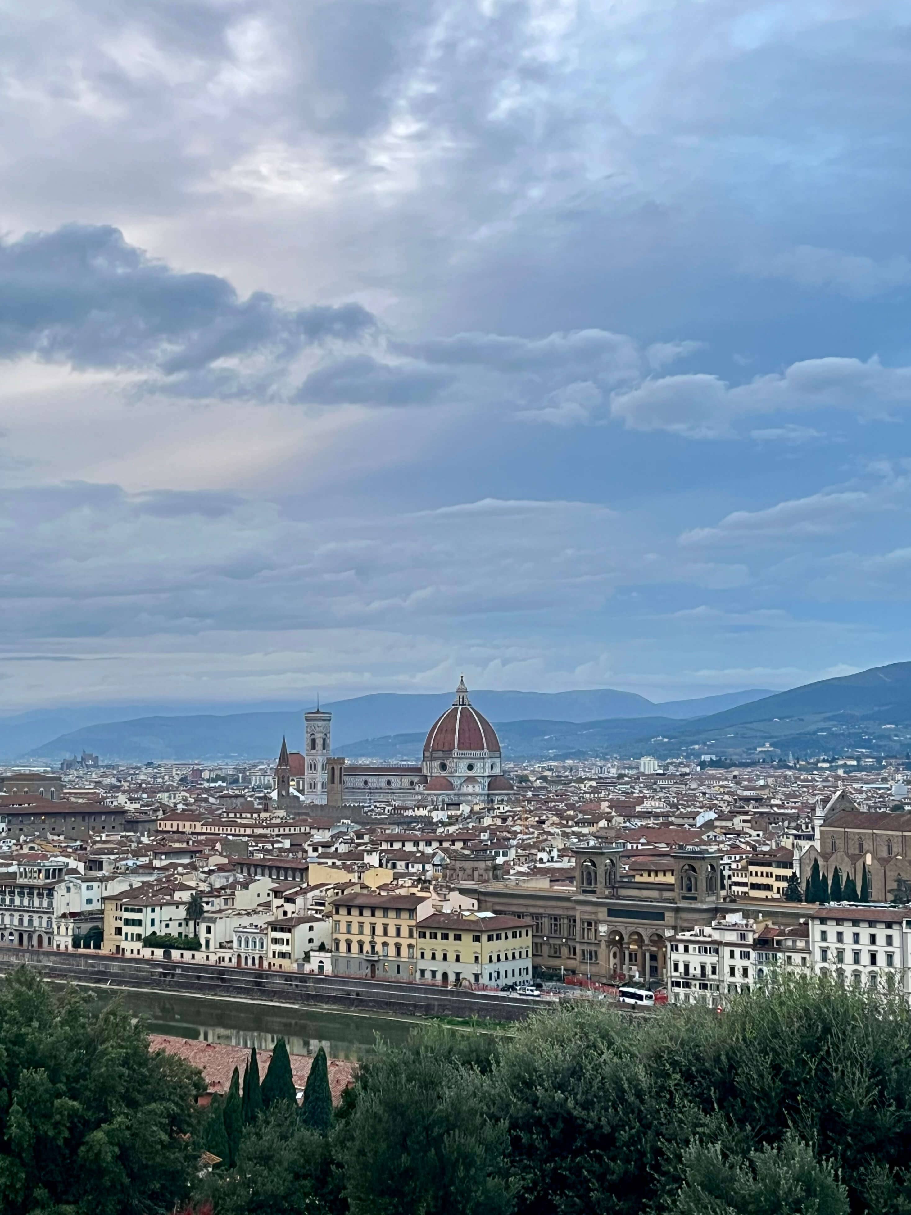 Вид на Флоренцию с площади Микеланджело