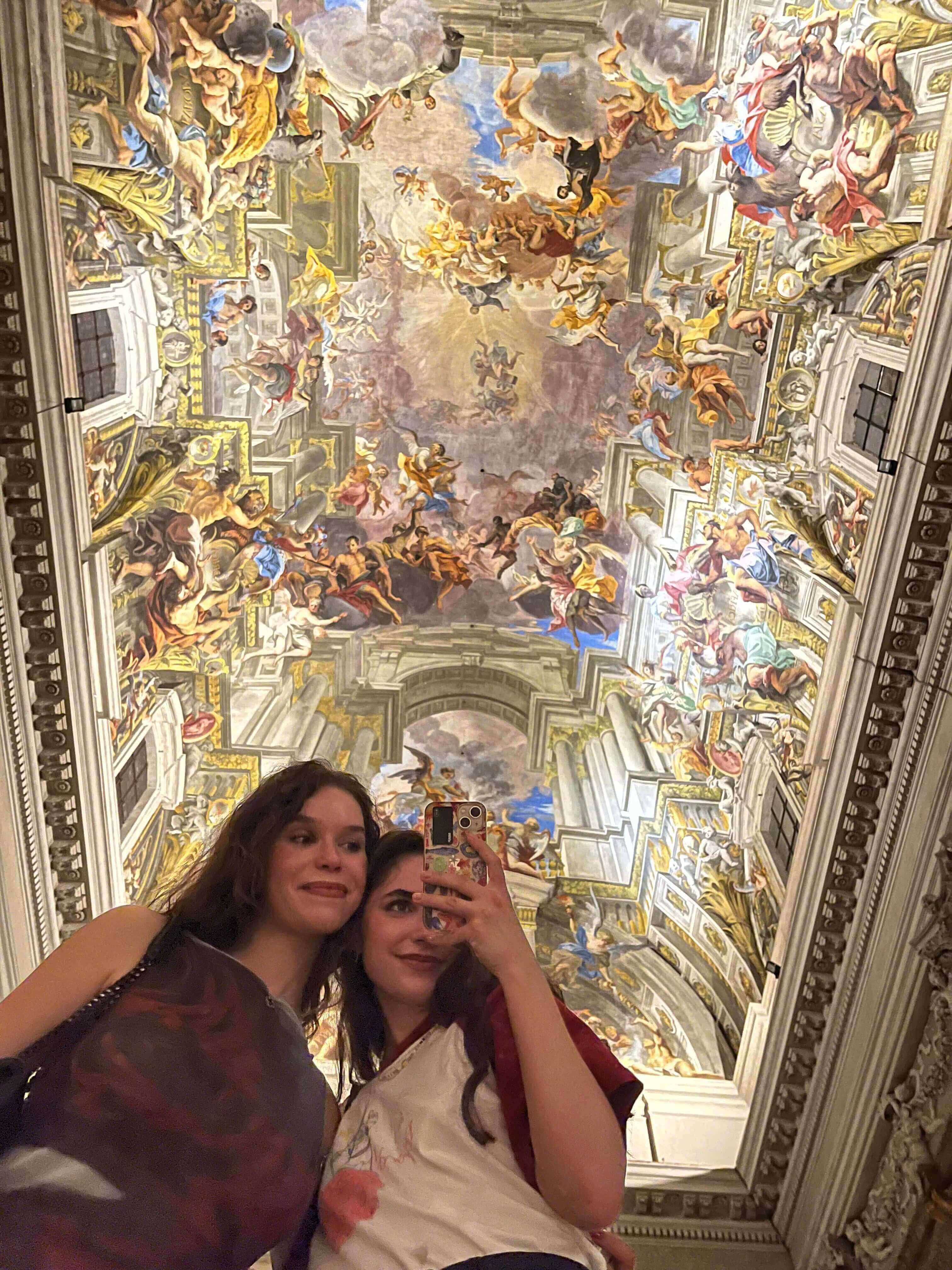 Зеркало в церкви Сант-Иньяцио в Риме