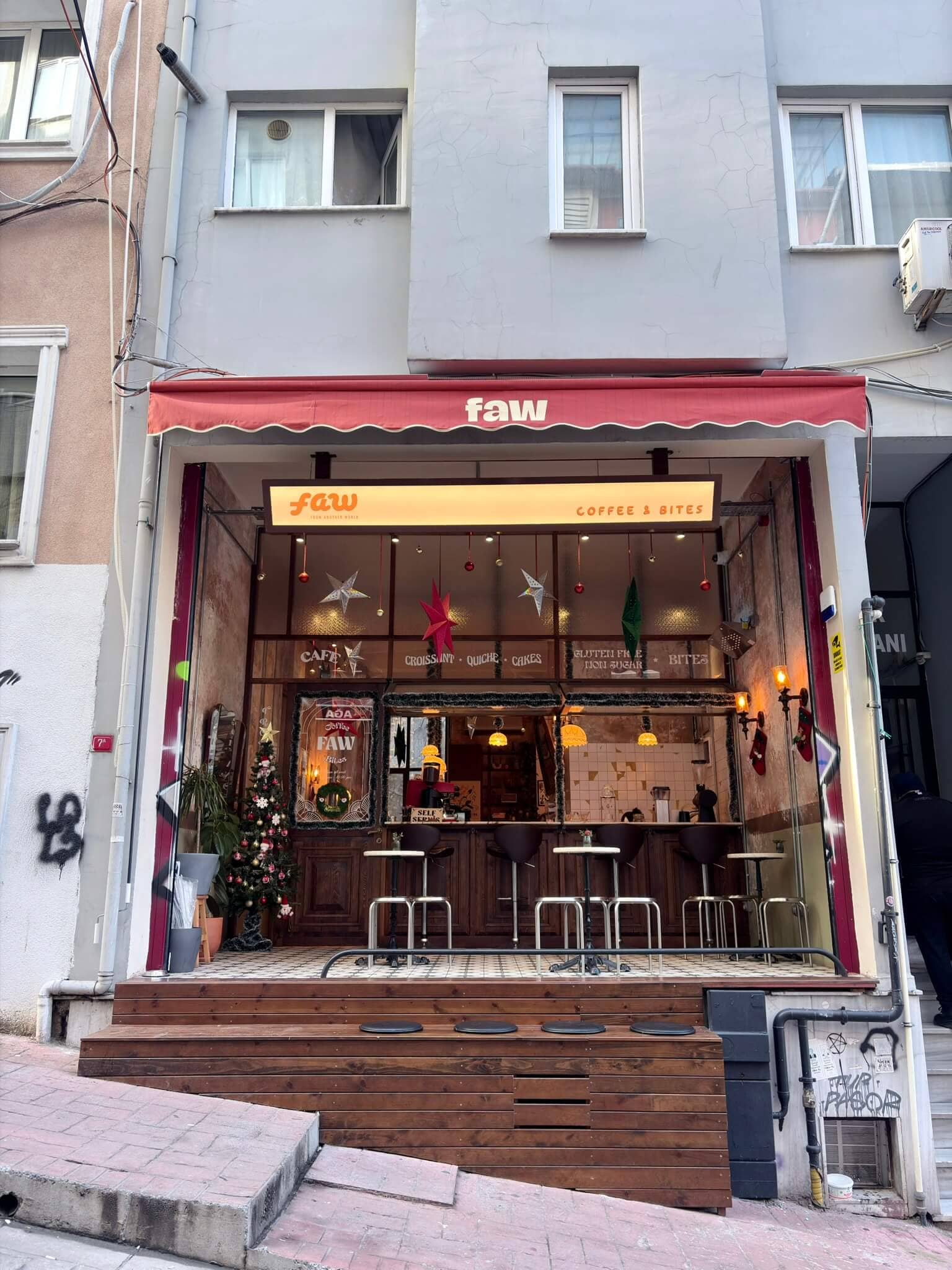 faw кофейня.jpeg
