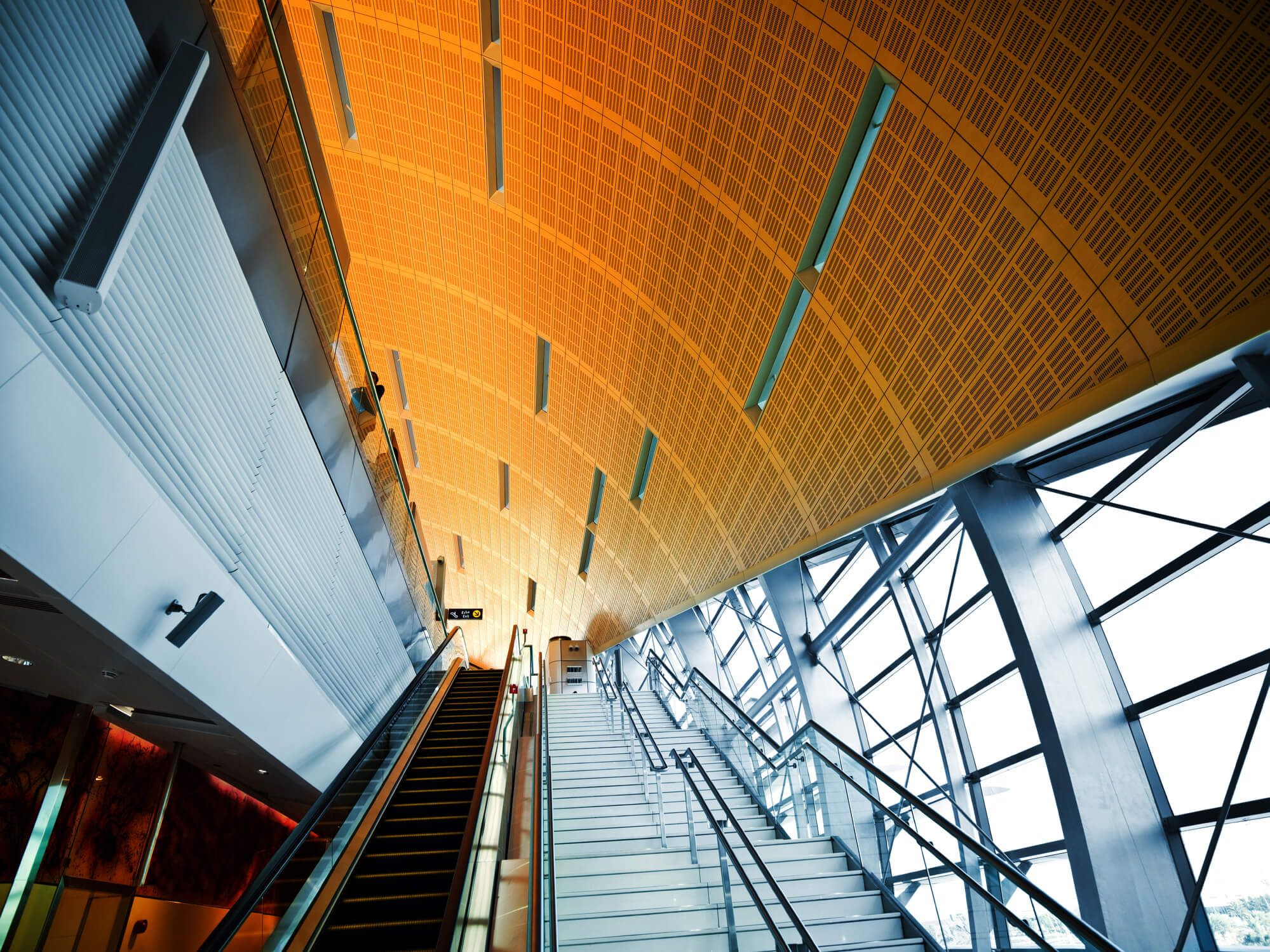 Метро в Дубае