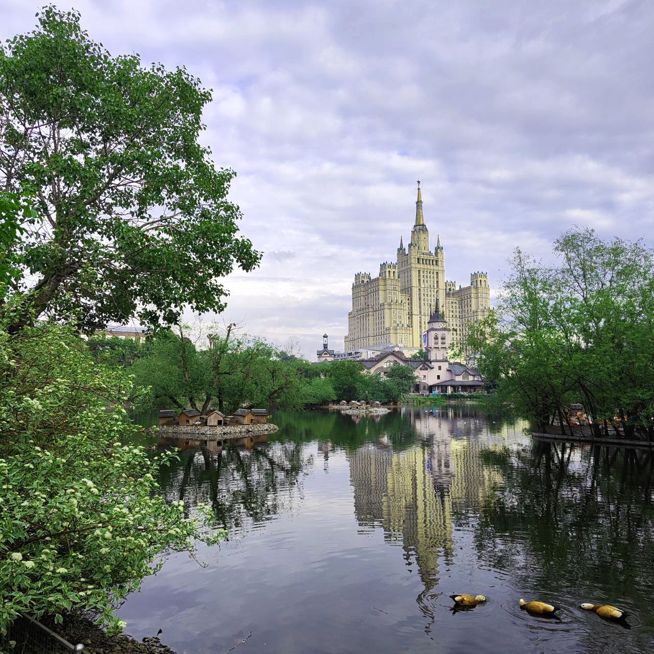 озеро вид.jpg