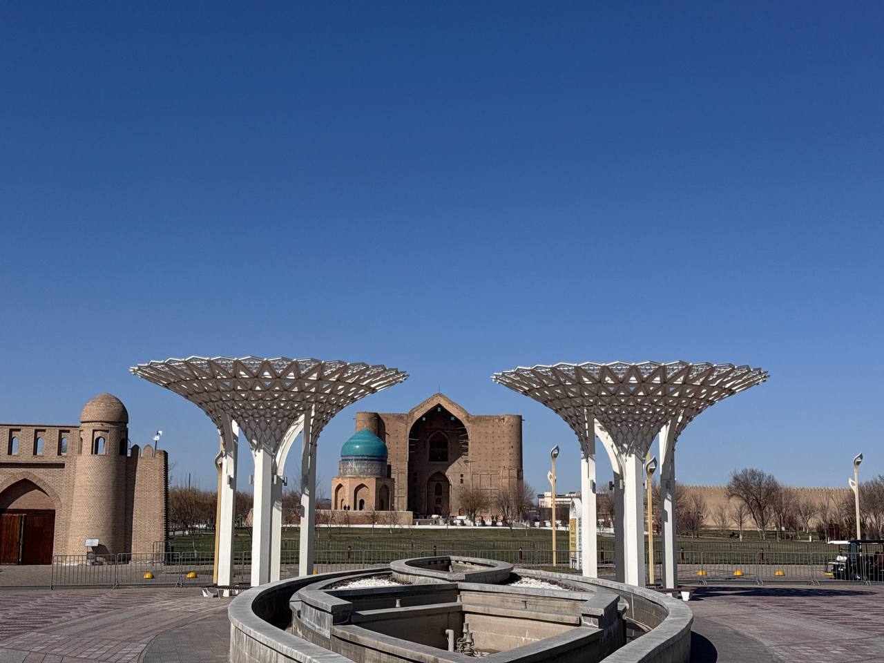 photo_5298640139229794890_y (1).jpg