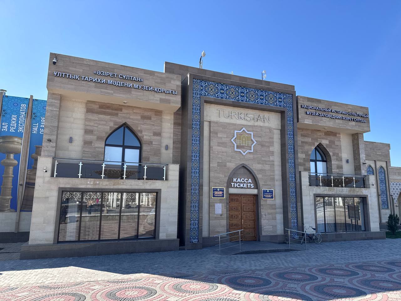 photo_5298640139229794894_y (1).jpg