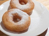 Где поесть самые вкусные пышки в Петербурге