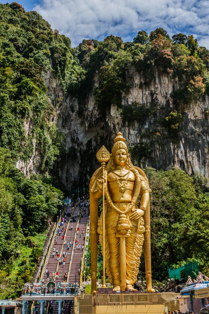 Пещеры Бату в Малайзии