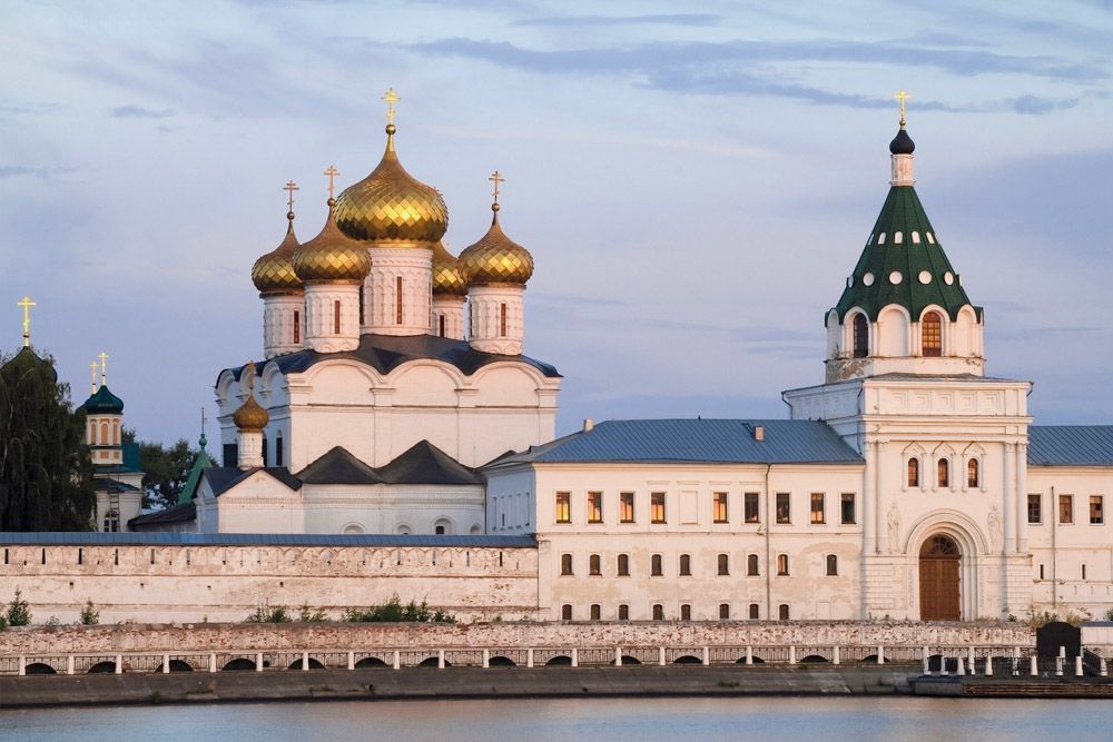 Ипатьевский монастырь в Костроме