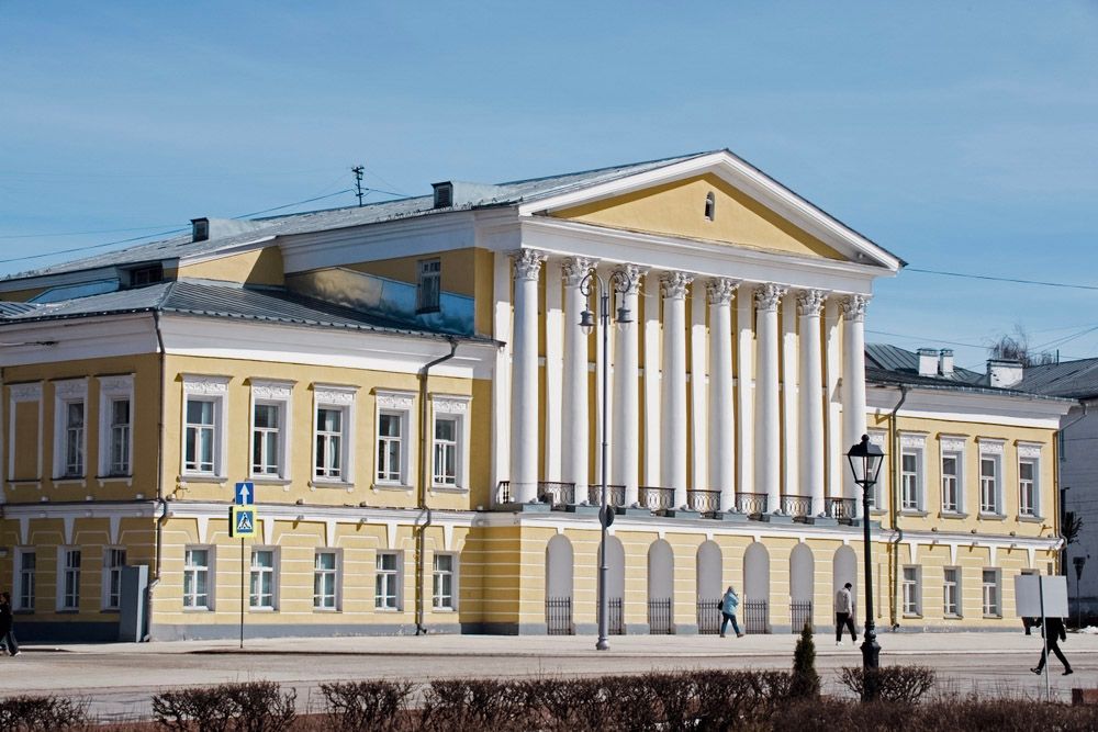 Здание суда в Костроме
