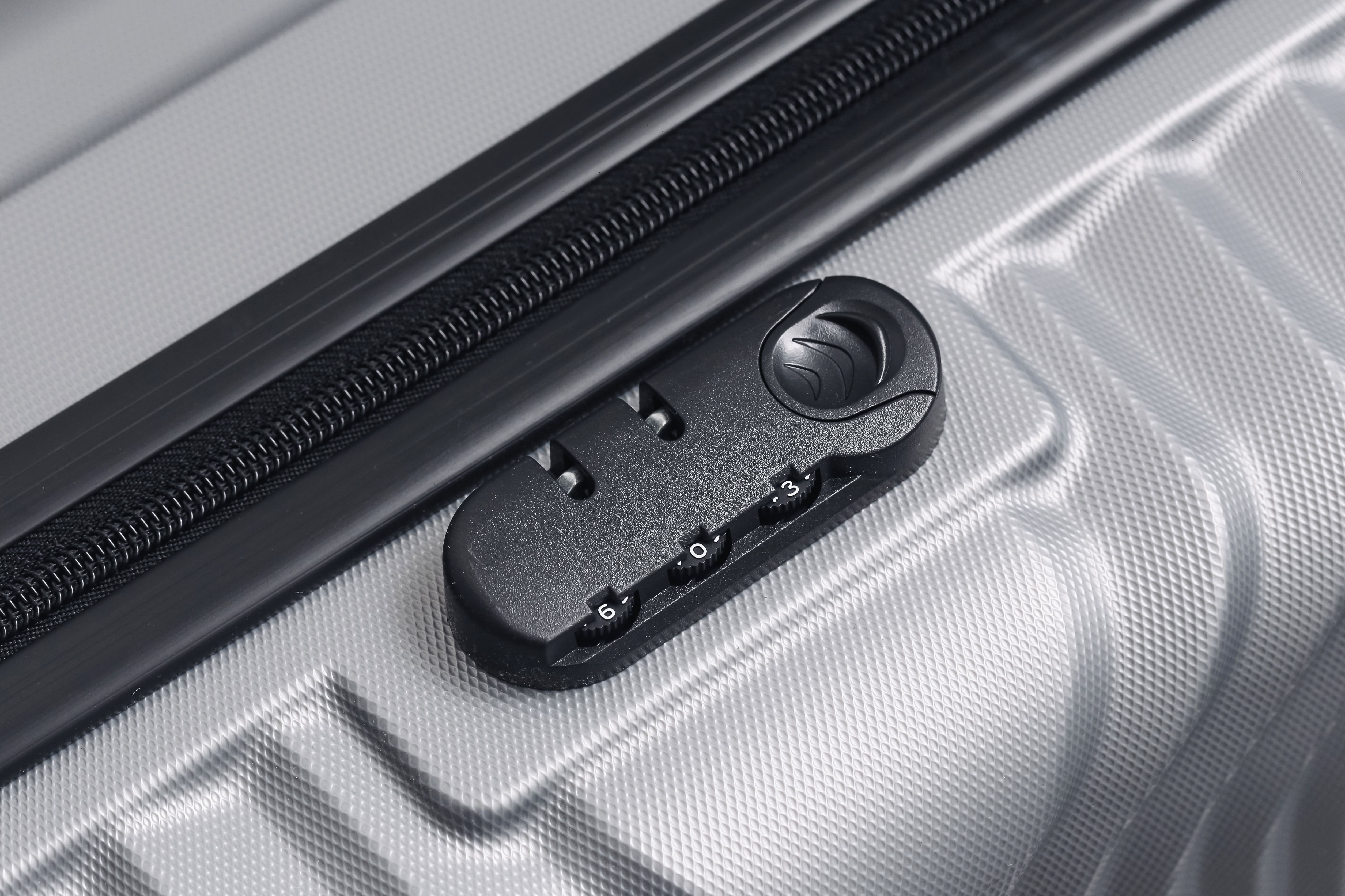 открыть замок на чемодане