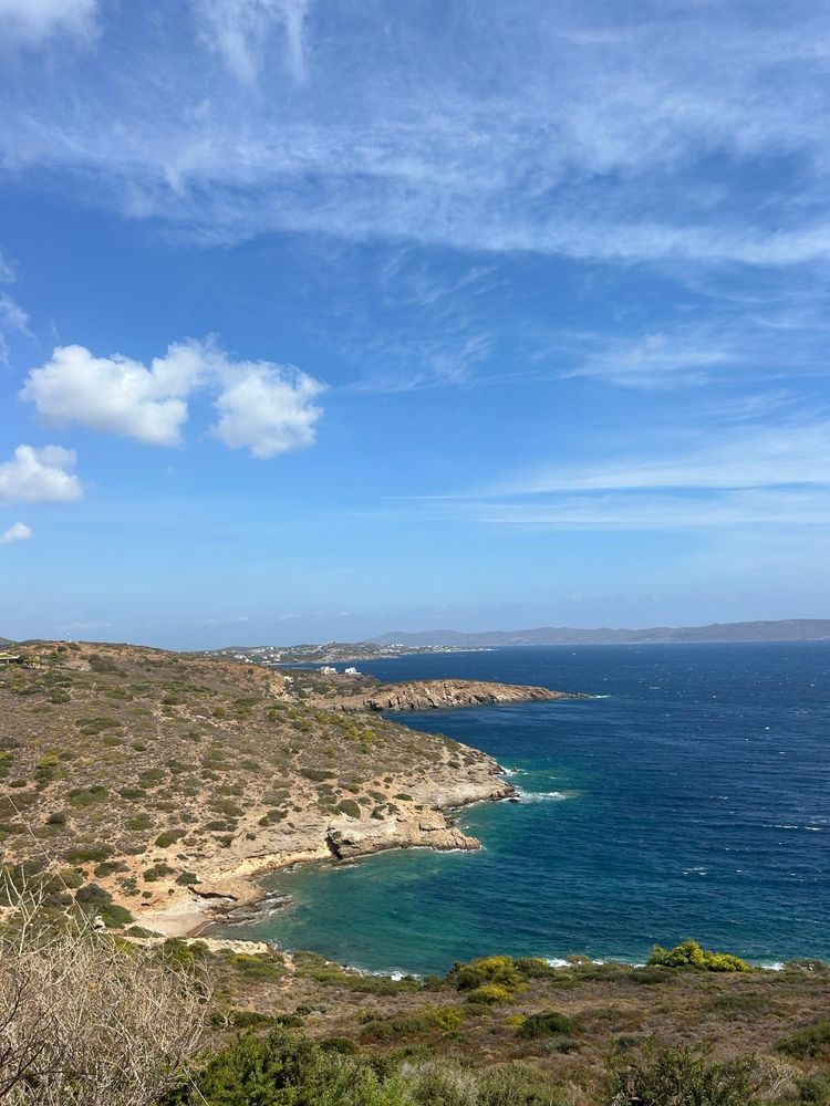 Вид на Эгейское море в Греции