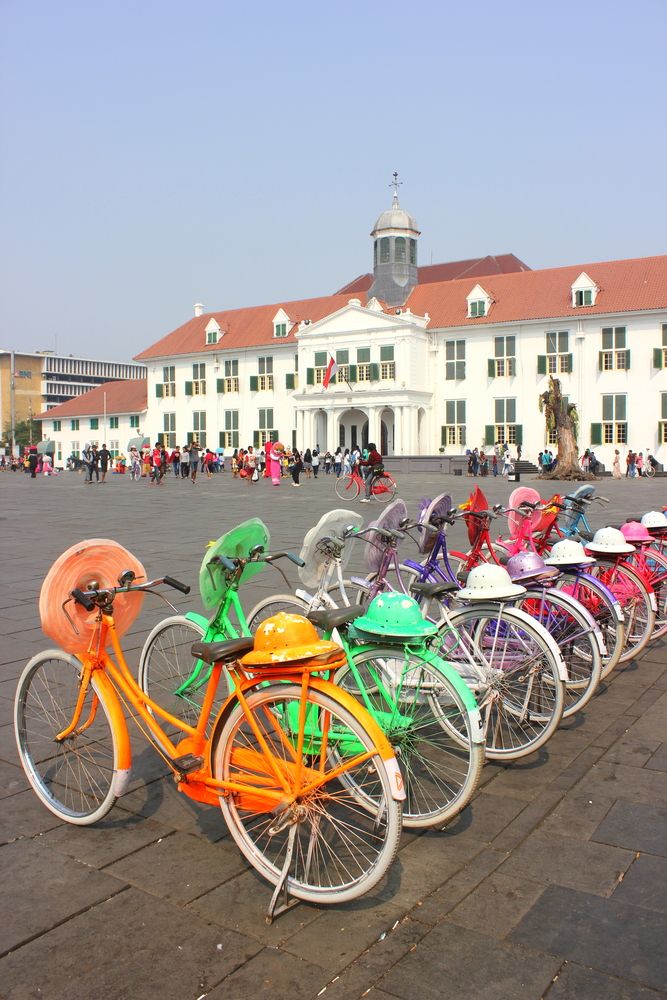 Центральная площадь в Джакарте