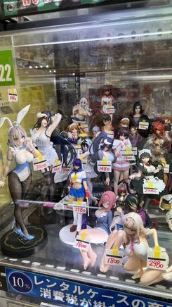 Аниме-магазин в Японии