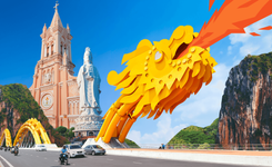 Что посмотреть в Дананге: леди Будда, розовый собор и чистые пляжи