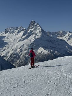 куда поехать в декабре в России