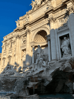 Фонтан Треви в Риме