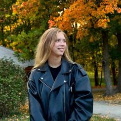 Олеся Старкова