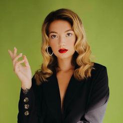 Анастасия Разумова