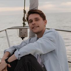 Никита Назаров