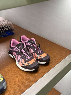 Магазин обуви в Японии