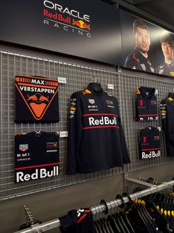 Мерч Макса Ферастаппена.jpeg