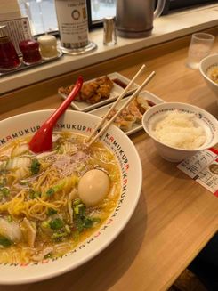 Обед в кафе Kamukura.jpg