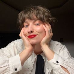 Саша Разинькова 