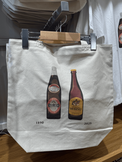 Магазин одежды в Японии