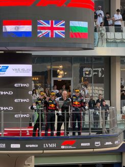 подиум формулы 2.jpeg