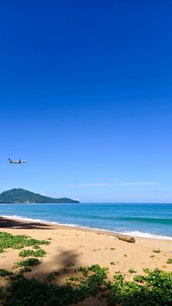 Пляж Май Кхао на Пхукете