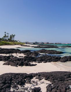 Пляж Хёпчэ на острове Чеджу в Южной Корее